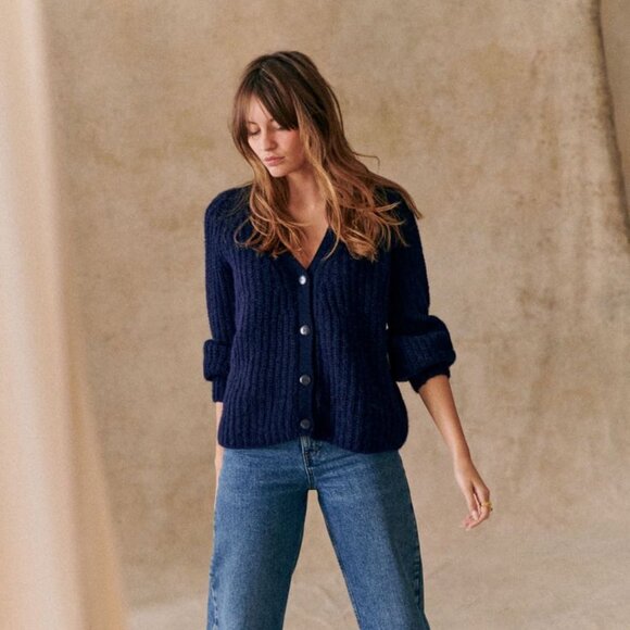 Vtg Pure Wool Aran Cable Knit Cardigan Sweater - Navy - Picture 2 of 14